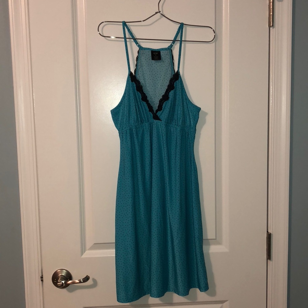 Teal & black polka dot nightgown
